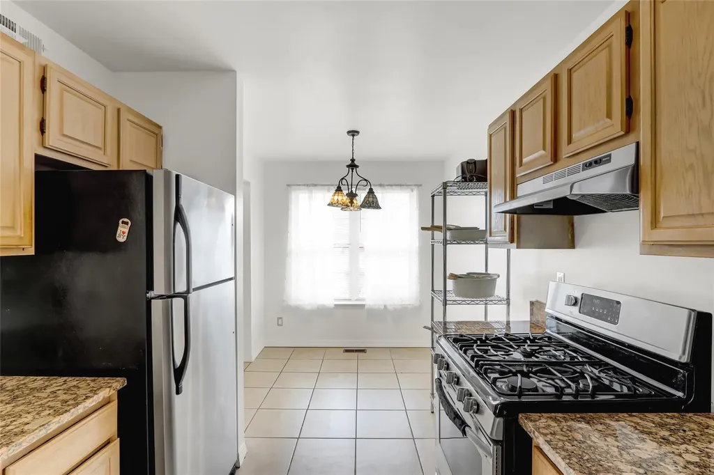 12 Summerfield Circle Central Islip NY 11722