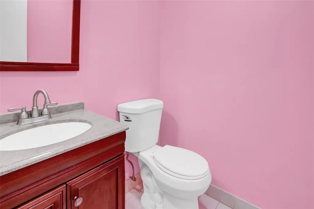 12 Summerfield Circle Central Islip NY 11722