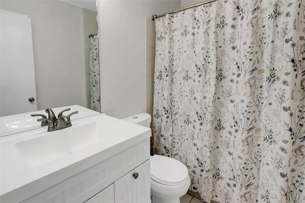 12 Summerfield Circle Central Islip NY 11722