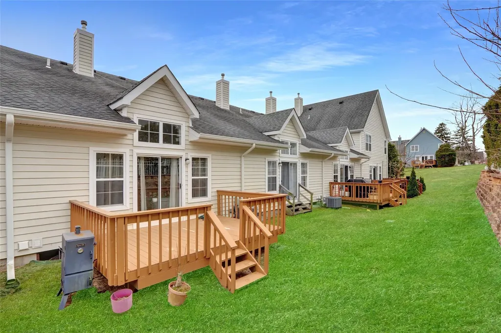 12 Summerfield Circle Central Islip NY 11722