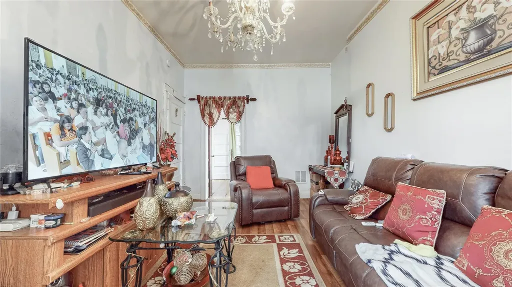 479 Irving Avenue Brooklyn NY 11237