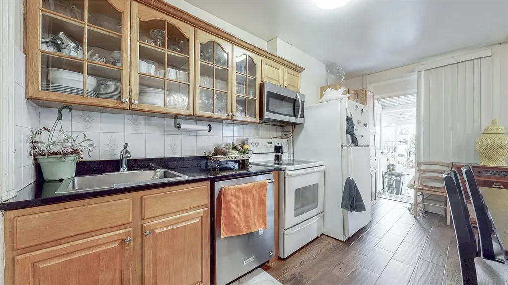 479 Irving Avenue Brooklyn NY 11237