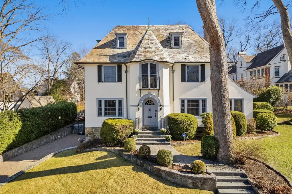 144 Dellwood Road Bronxville NY 10708