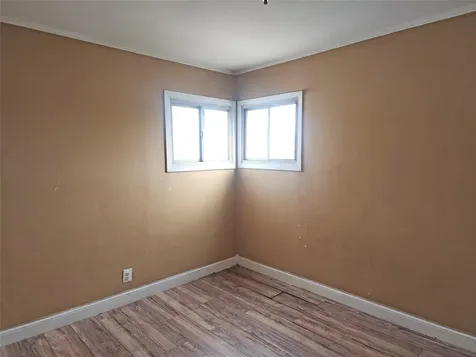 547 17th Street West Babylon NY 11704