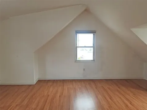 547 17th Street West Babylon NY 11704