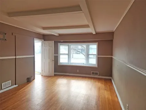 547 17th Street West Babylon NY 11704