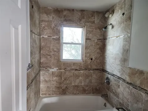 547 17th Street West Babylon NY 11704