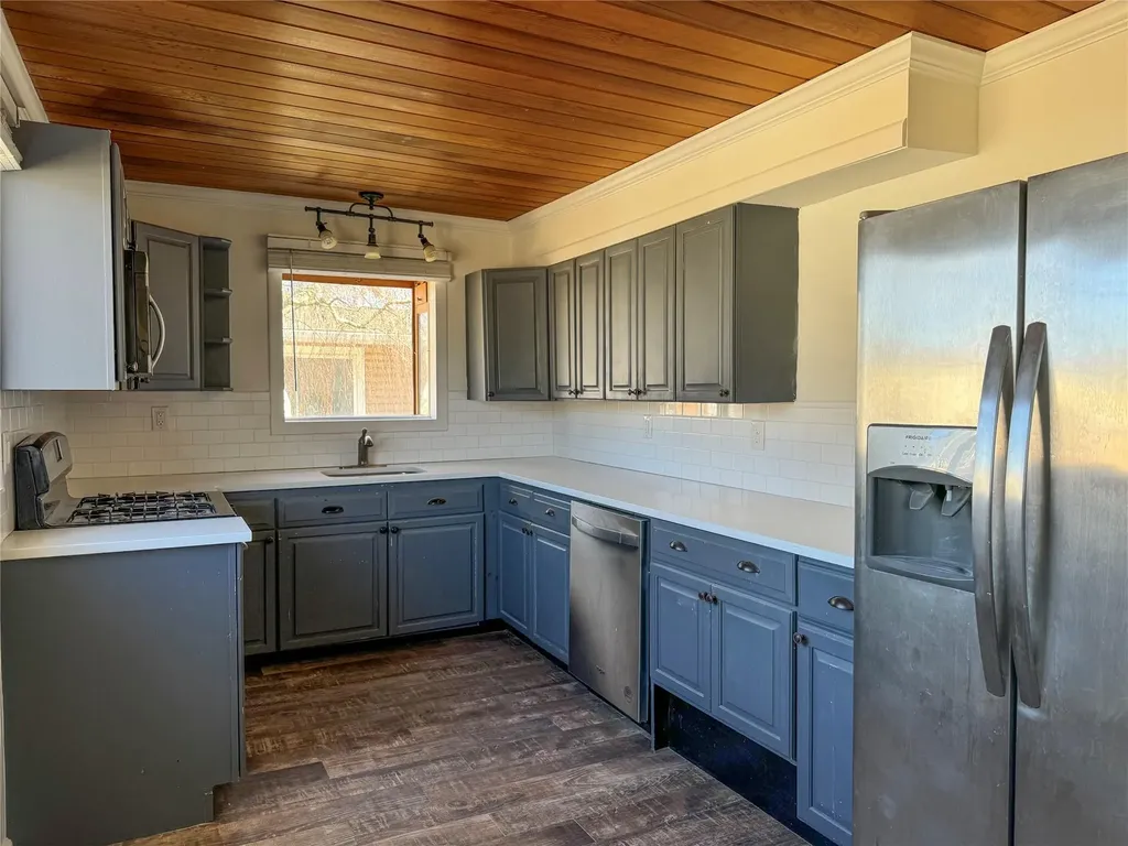 14 Farner Avenue Selden NY 11784