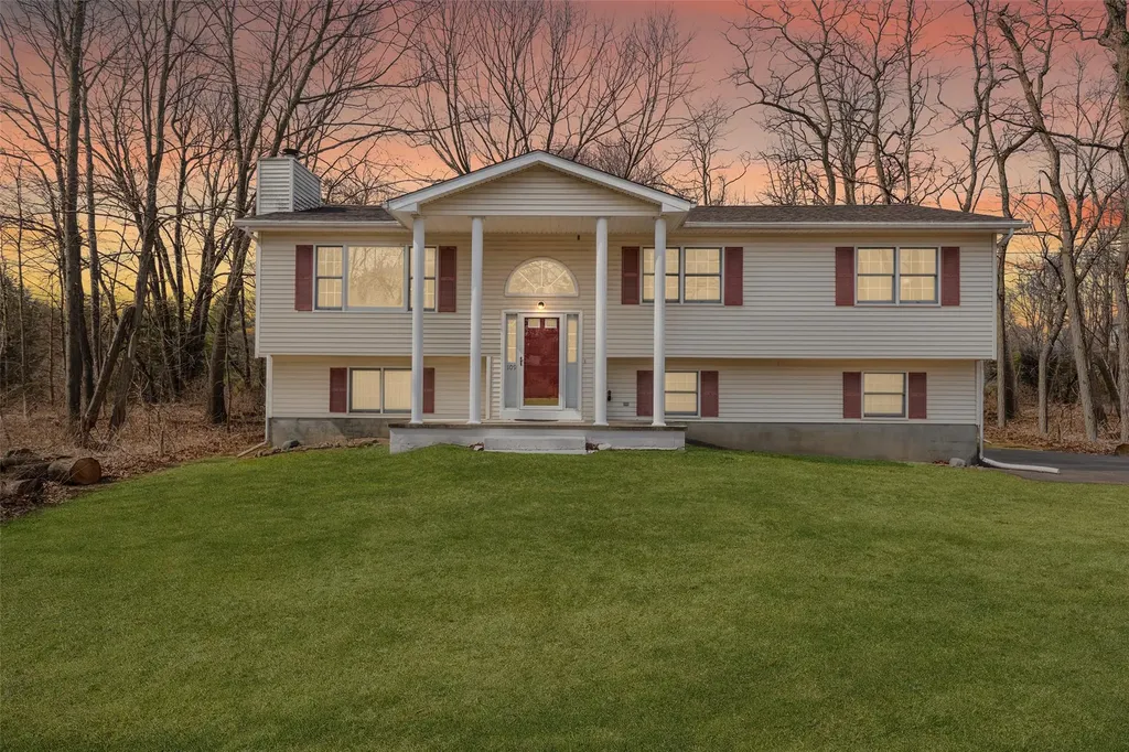 109 Knoth Road Crossing Wallkill NY 12589