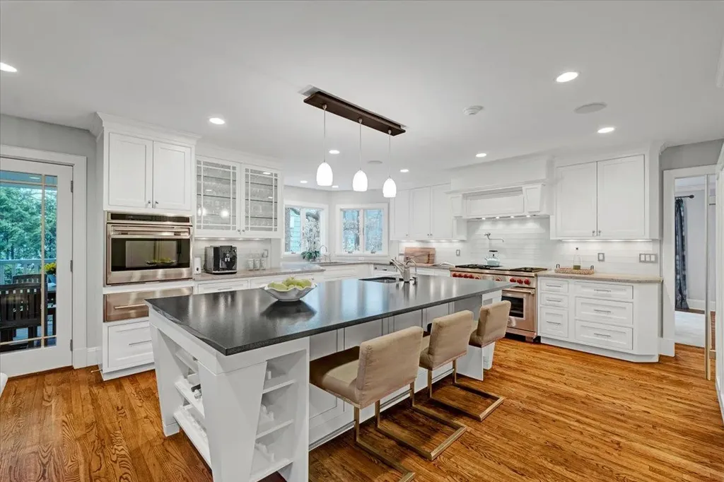 15 Kolbert Drive Scarsdale NY 10583