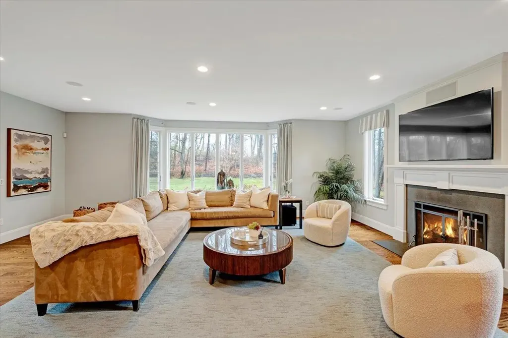 15 Kolbert Drive Scarsdale NY 10583