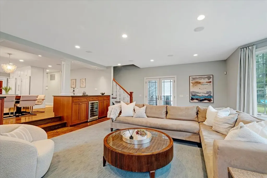 15 Kolbert Drive Scarsdale NY 10583