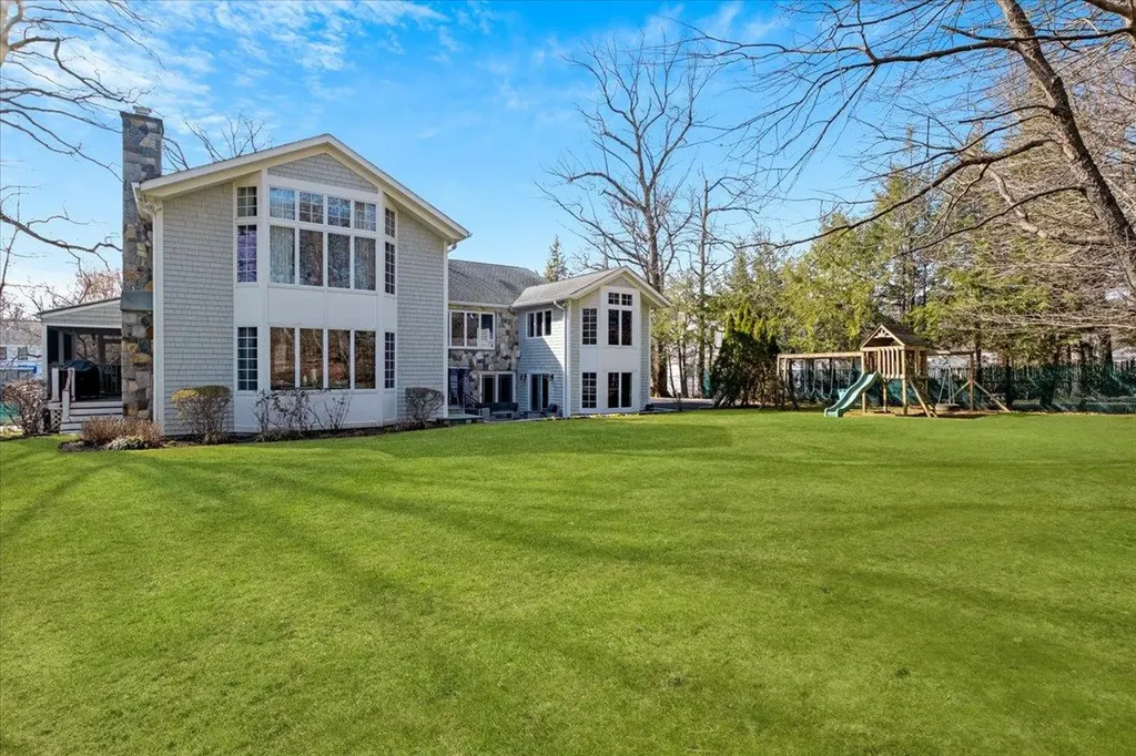 15 Kolbert Drive Scarsdale NY 10583