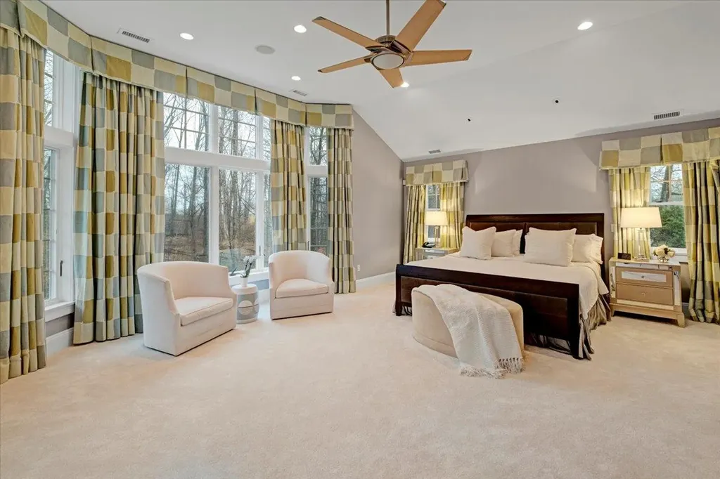 15 Kolbert Drive Scarsdale NY 10583