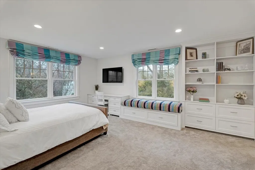 15 Kolbert Drive Scarsdale NY 10583