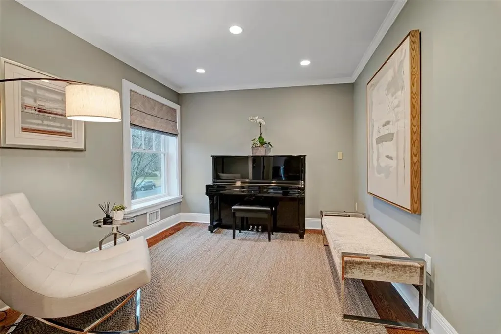 15 Kolbert Drive Scarsdale NY 10583