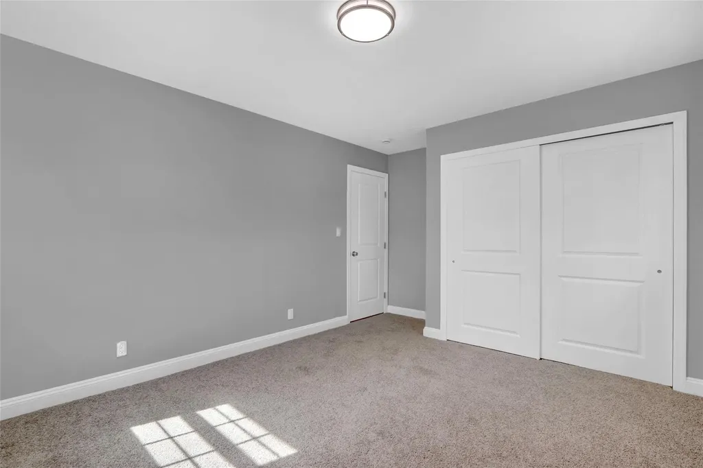 26 W Cedar Street Islip NY 11751