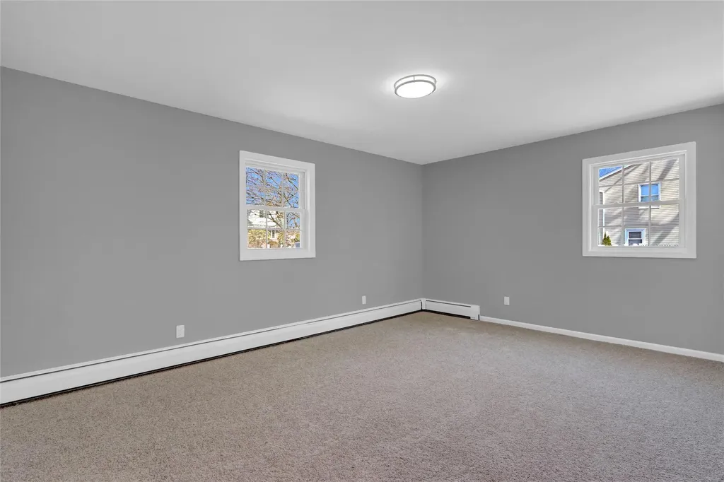 26 W Cedar Street Islip NY 11751