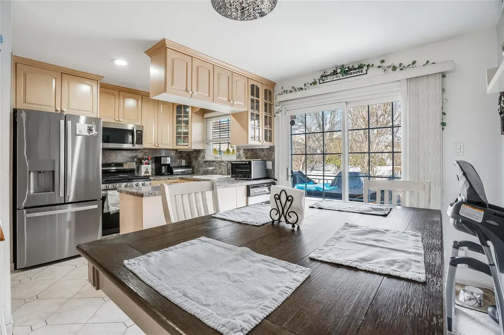 3211 Ampere Avenue Bronx NY 10465