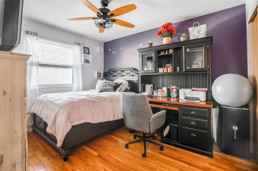 3211 Ampere Avenue Bronx NY 10465