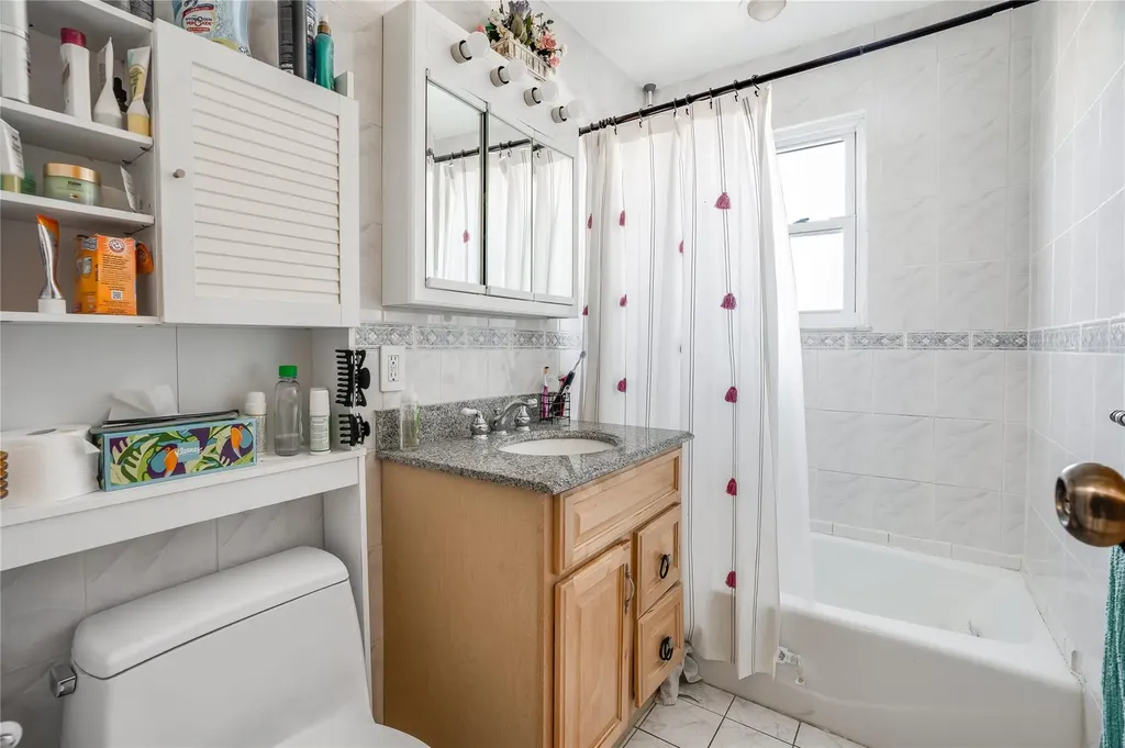 3211 Ampere Avenue Bronx NY 10465