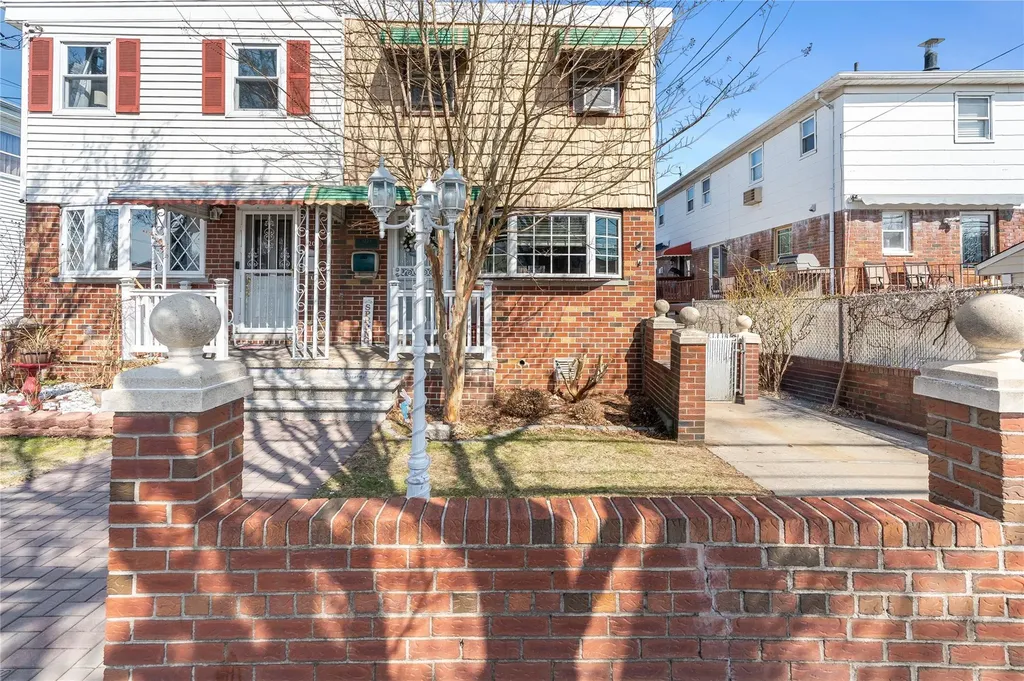 3211 Ampere Avenue Bronx NY 10465