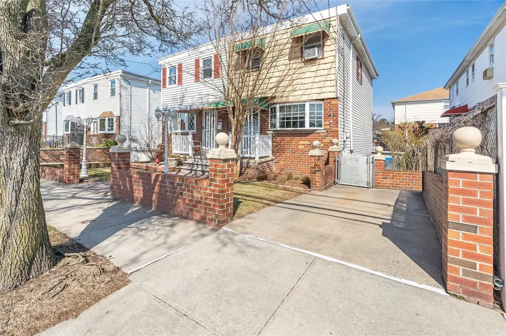 3211 Ampere Avenue Bronx NY 10465