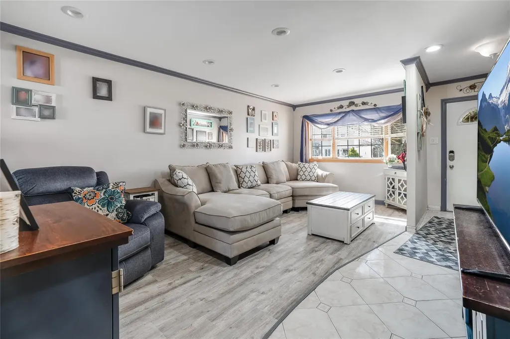 3211 Ampere Avenue Bronx NY 10465