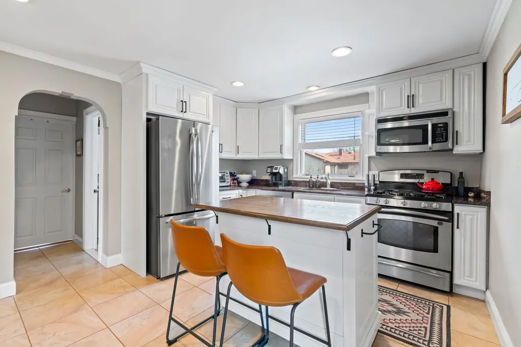 47 Maple Road Kings Park NY 11754