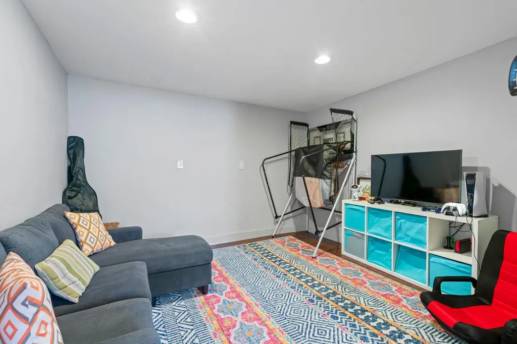 47 Maple Road Kings Park NY 11754
