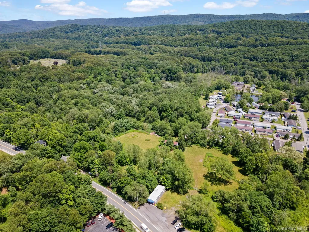 578 State Route 32 Highland Mills NY 10930