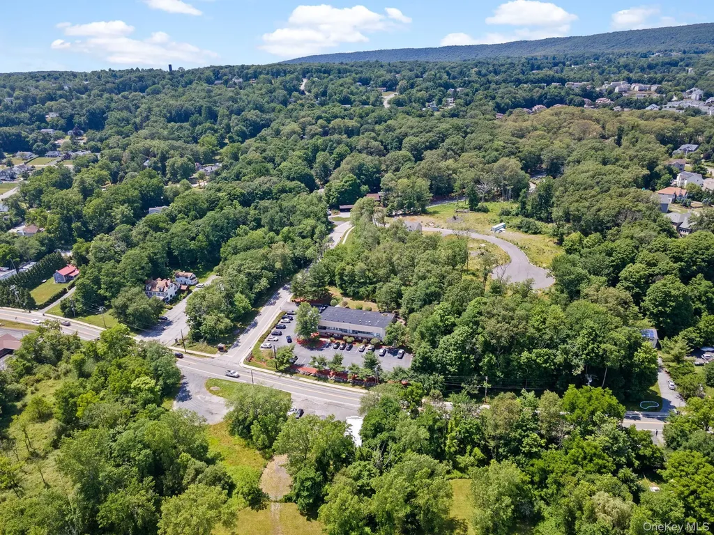 578 State Route 32 Highland Mills NY 10930