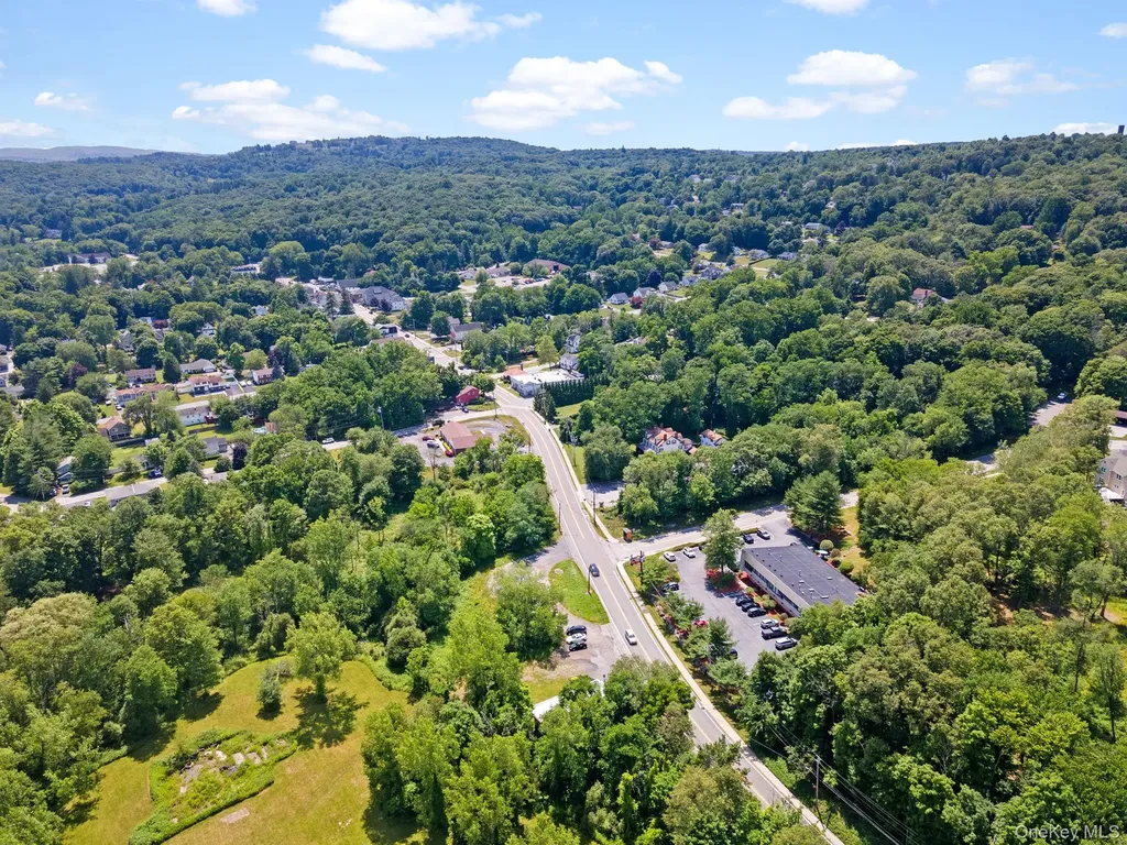 578 State Route 32 Highland Mills NY 10930