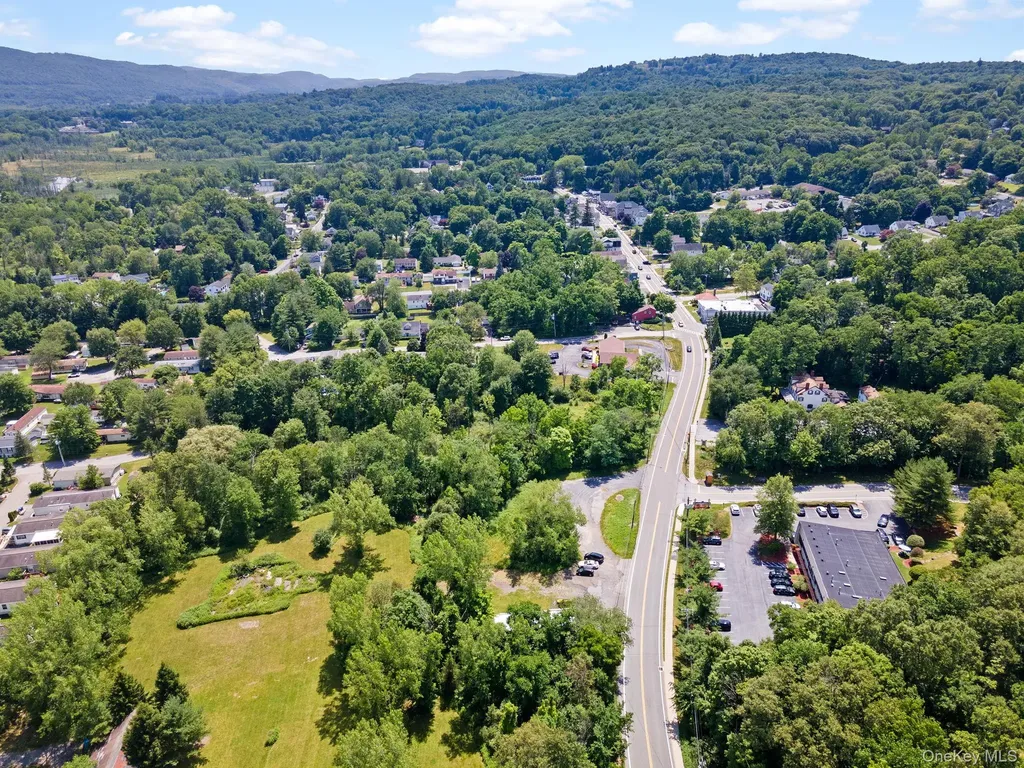 578 State Route 32 Highland Mills NY 10930