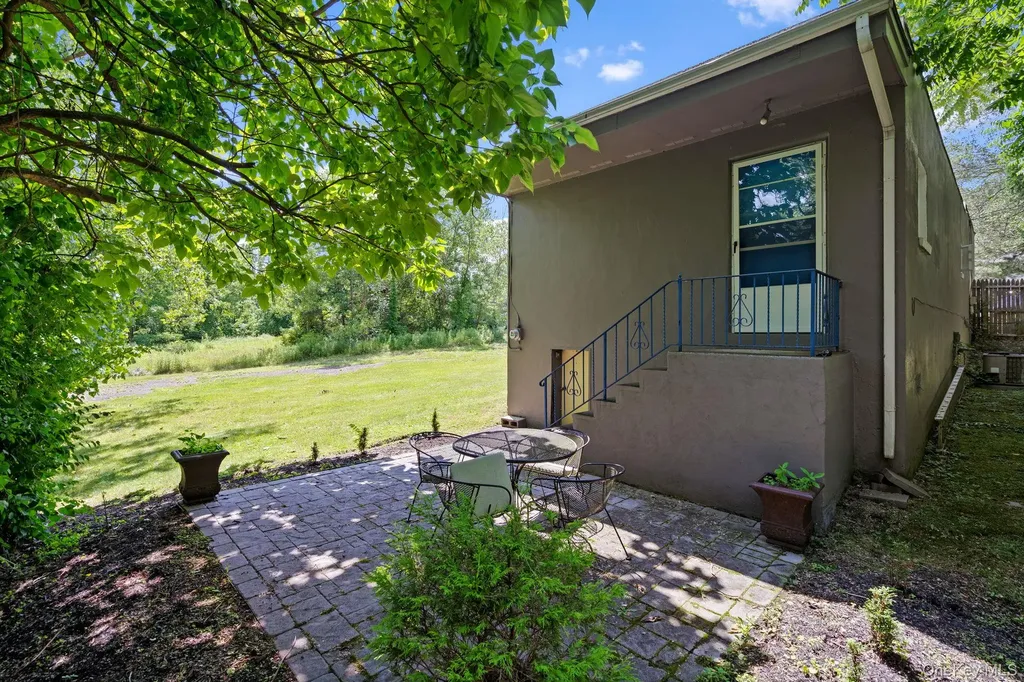 578 State Route 32 Highland Mills NY 10930