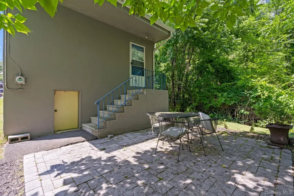 578 State Route 32 Highland Mills NY 10930