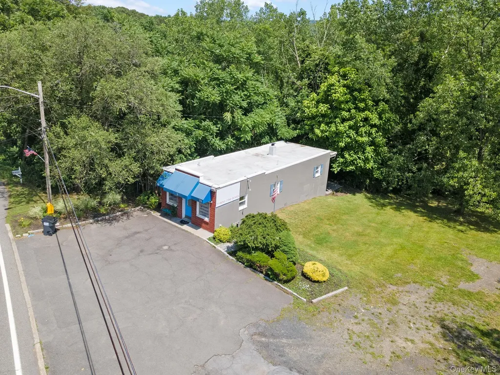 578 State Route 32 Highland Mills NY 10930