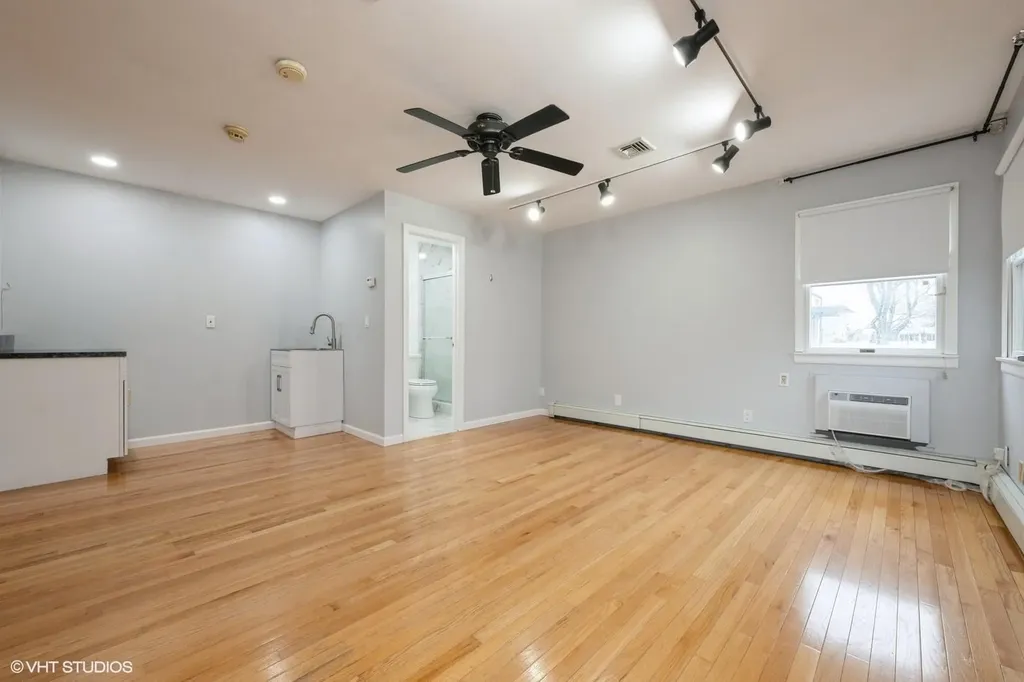 410 17th Street West Babylon NY 11704