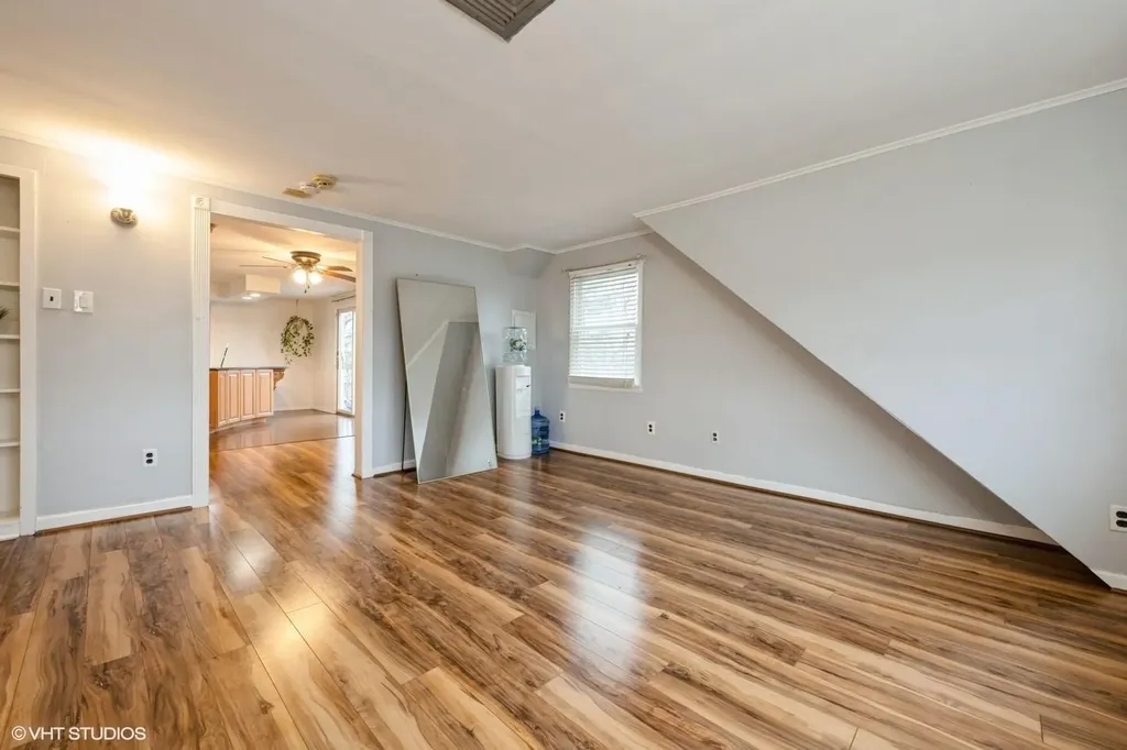 410 17th Street West Babylon NY 11704