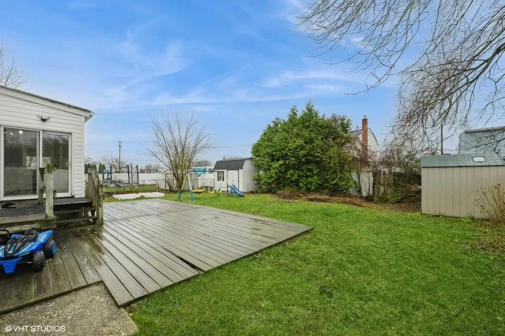 410 17th Street West Babylon NY 11704