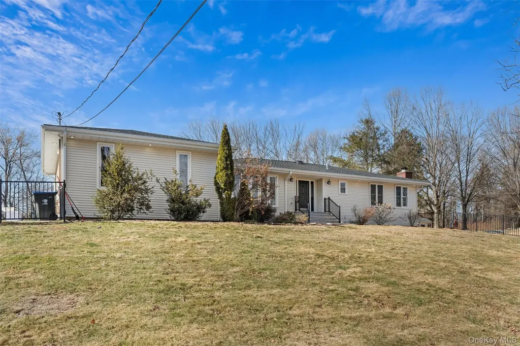 10 Hidden Drive Monroe NY 10950