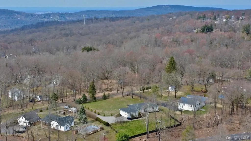 10 Hidden Drive Monroe NY 10950
