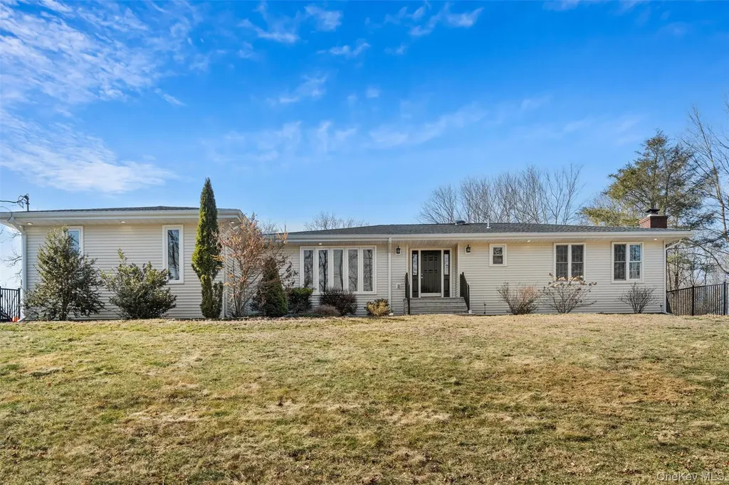 10 Hidden Drive Monroe NY 10950