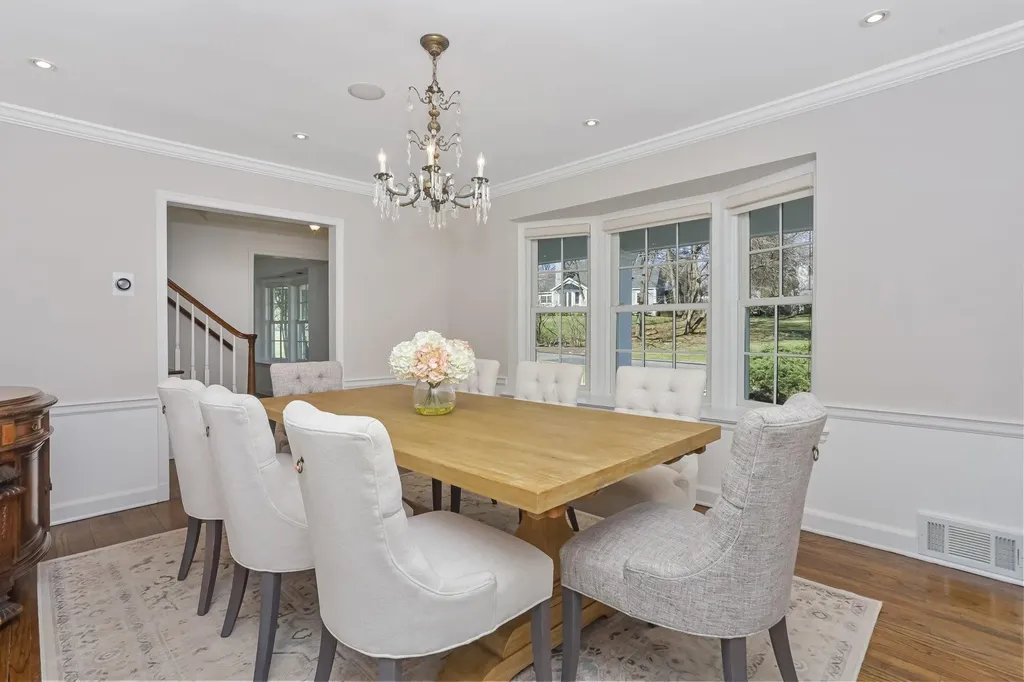76 Puritan Drive Scarsdale NY 10583