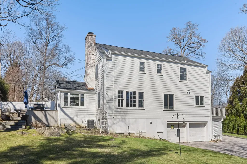76 Puritan Drive Scarsdale NY 10583