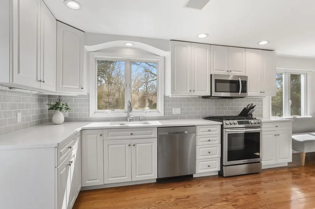 76 Puritan Drive Scarsdale NY 10583