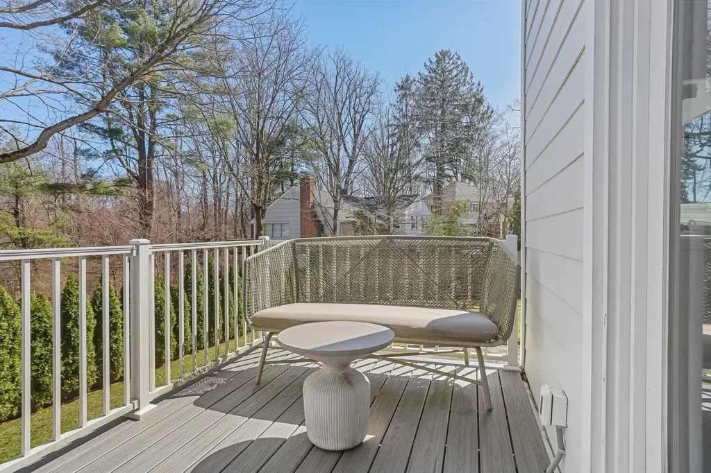 76 Puritan Drive Scarsdale NY 10583