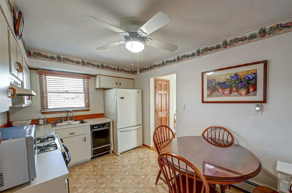 57 Pearsall Place Deer Park NY 11729