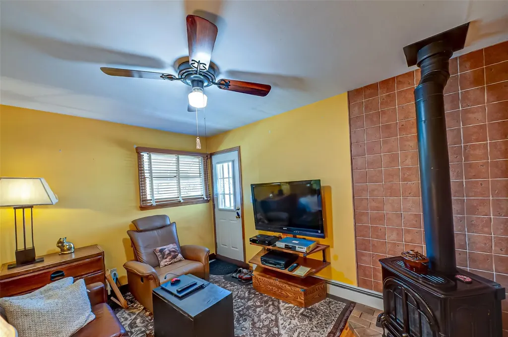 57 Pearsall Place Deer Park NY 11729