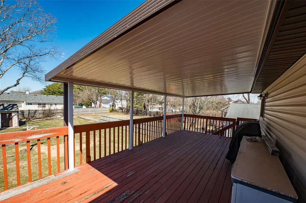 57 Pearsall Place Deer Park NY 11729